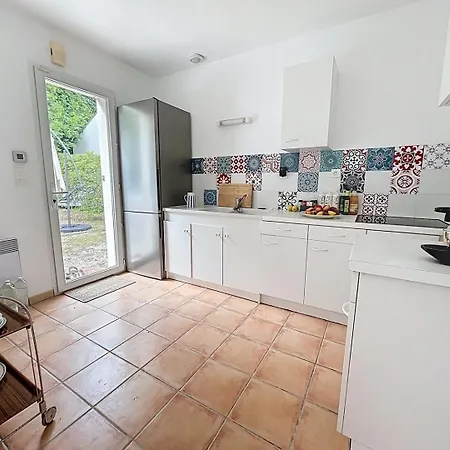 Holiday home Maison Bourg De Pierre Oleron Saint-Pierre-d'Oleron